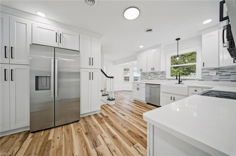 Photo 14 of 50 residential for sale in Virginia Beach virginia