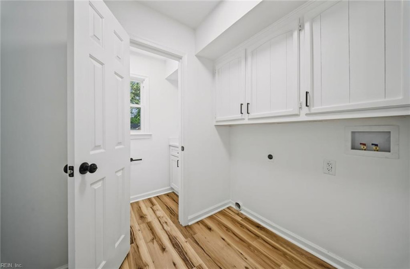 Photo 37 of 50 residential for sale in Virginia Beach virginia