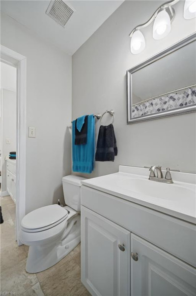 Photo 19 of 43 residential for sale in Suffolk virginia