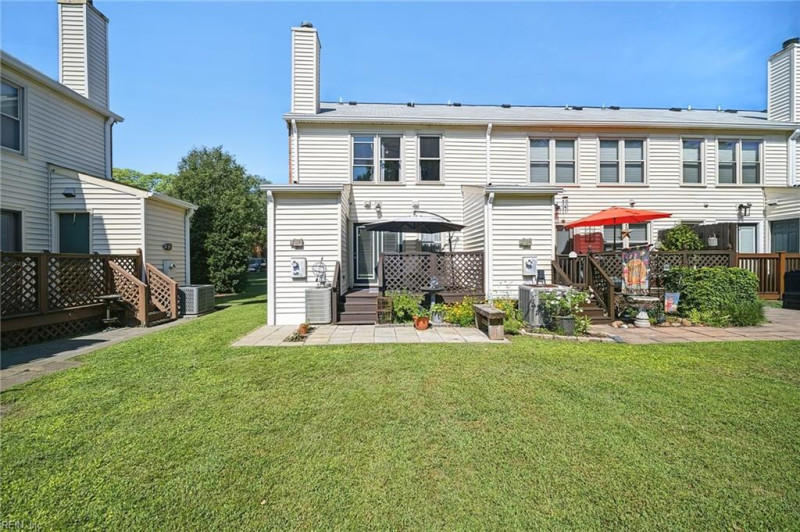 Photo 27 of 43 residential for sale in Suffolk virginia