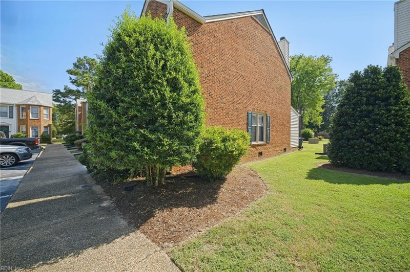 Photo 32 of 43 residential for sale in Suffolk virginia