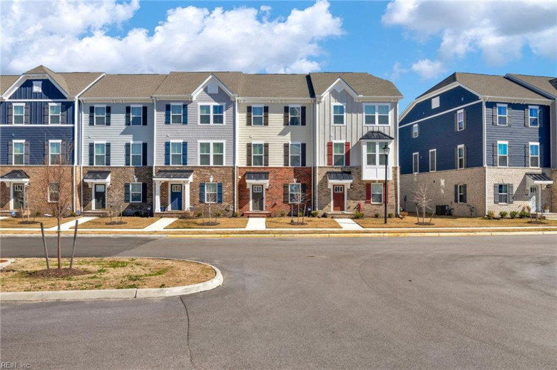 Photo 3 of 30 residential for sale in Suffolk virginia Photo 3 of 30 residential for sale in Suffolk virginia