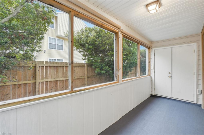 Photo 10 of 47 residential for sale in Norfolk virginia
