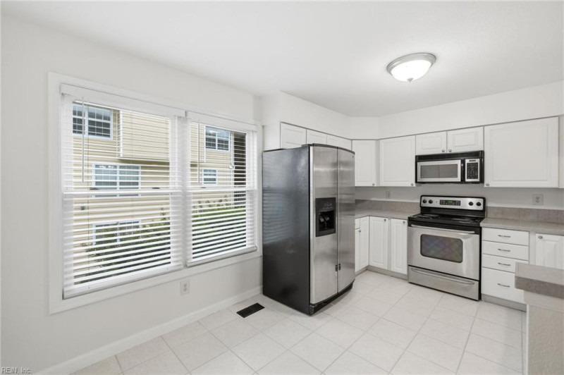 Photo 20 of 47 residential for sale in Norfolk virginia