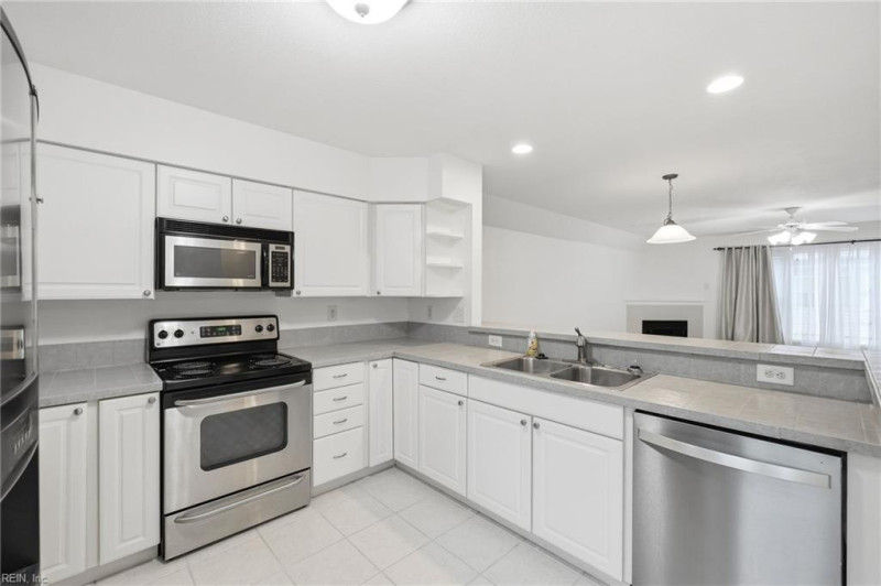 Photo 22 of 47 residential for sale in Norfolk virginia