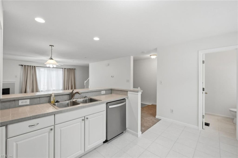 Photo 23 of 47 residential for sale in Norfolk virginia