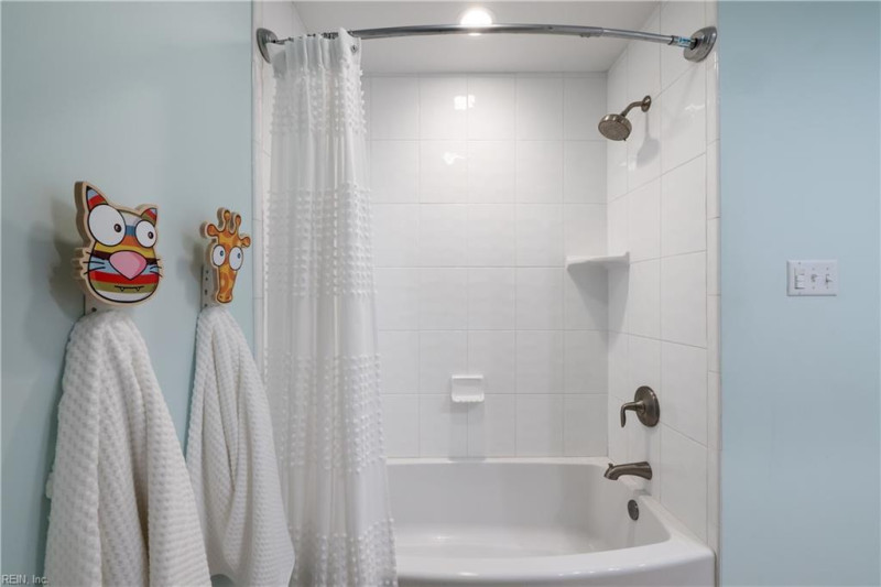 Photo 34 of 50 residential for sale in Virginia Beach virginia