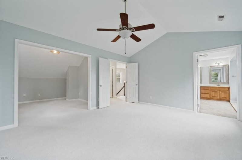 Photo 13 of 33 residential for sale in Newport News virginia