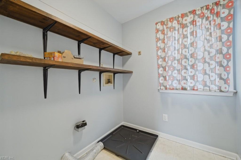 Photo 25 of 33 residential for sale in Newport News virginia