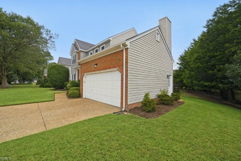 Photo 3 of 33 residential for sale in Newport News virginia