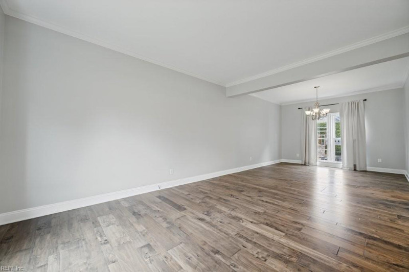 Photo 6 of 33 residential for sale in Newport News virginia
