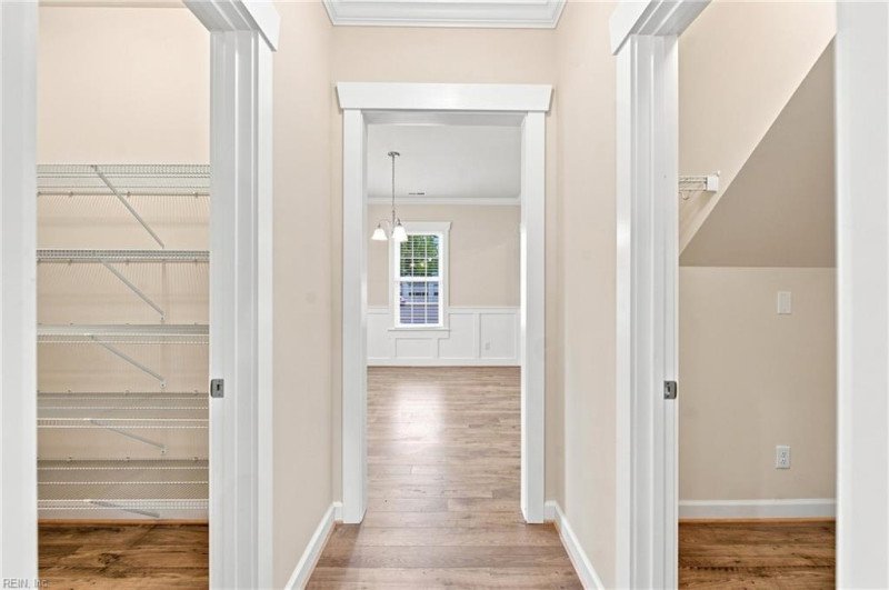 Photo 11 of 41 residential for sale in Chesapeake virginia