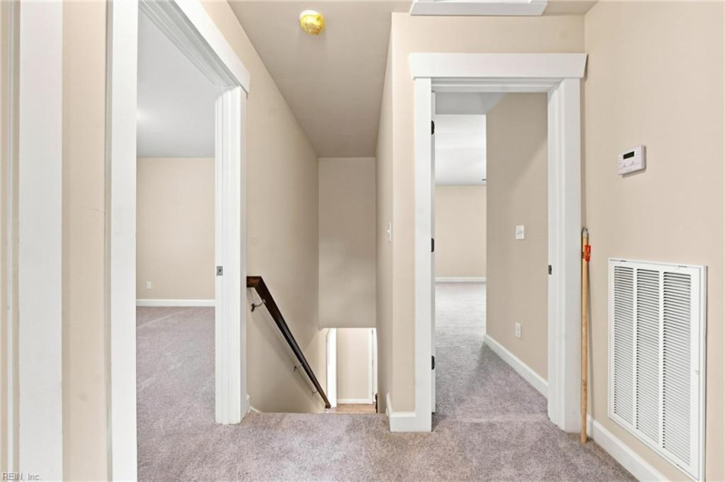 Photo 23 of 41 residential for sale in Chesapeake virginia