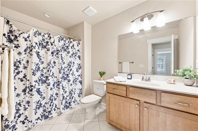 Photo 38 of 41 residential for sale in Chesapeake virginia