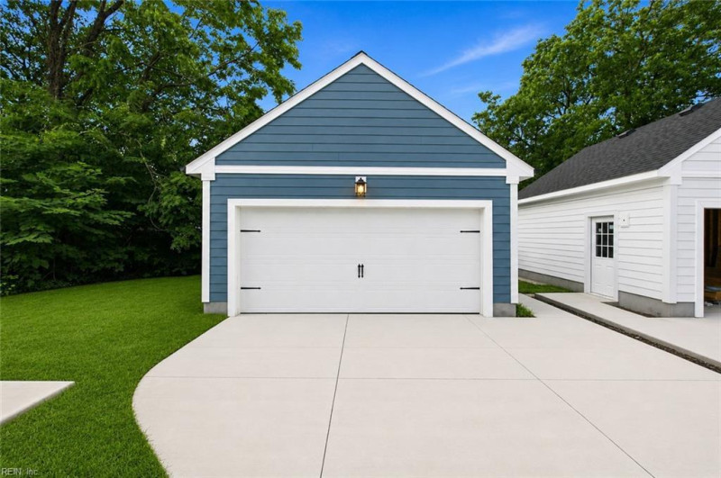 Photo 40 of 41 residential for sale in Chesapeake virginia