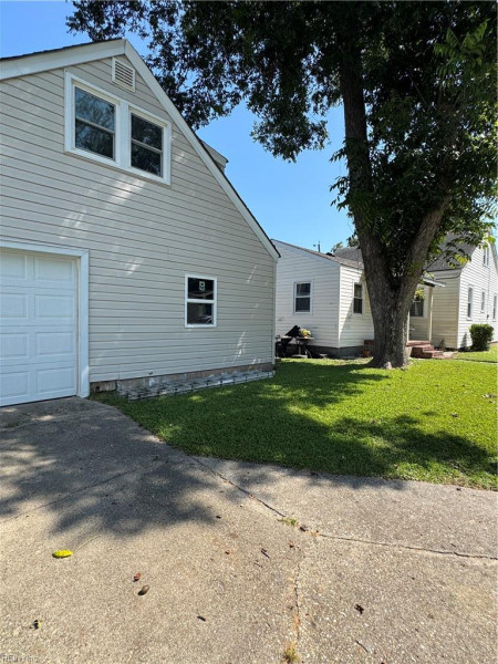 Photo 7 of 9 residential for sale in Chesapeake virginia Photo 7 of 9 residential for sale in Chesapeake virginia