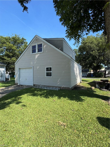 Photo 8 of 9 residential for sale in Chesapeake virginia Photo 8 of 9 residential for sale in Chesapeake virginia