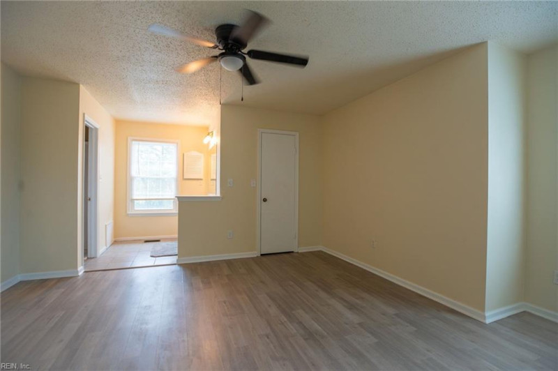 Photo 13 of 26 residential for sale in Chesapeake virginia Photo 13 of 26 residential for sale in Chesapeake virginia