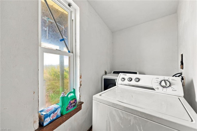 Photo 28 of 43 residential for sale in Virginia Beach virginia