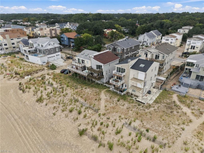 Photo 33 of 43 residential for sale in Virginia Beach virginia