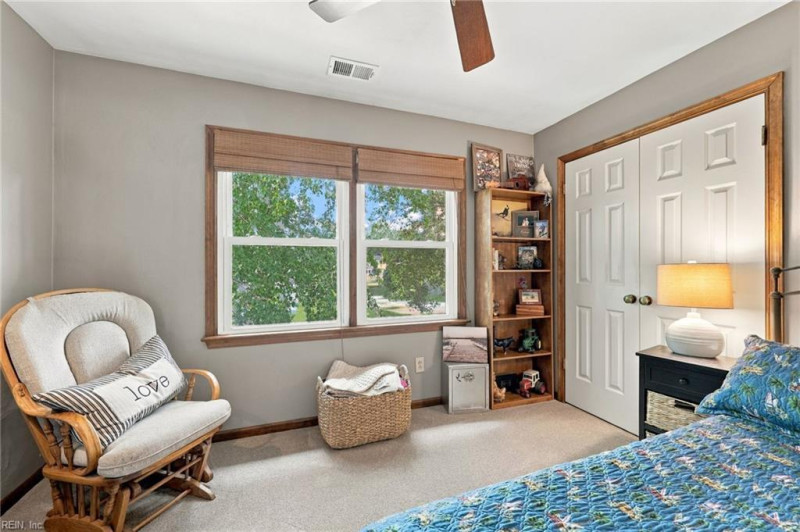 Photo 27 of 47 residential for sale in Chesapeake virginia