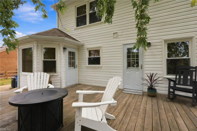 Photo 37 of 47 residential for sale in Chesapeake virginia