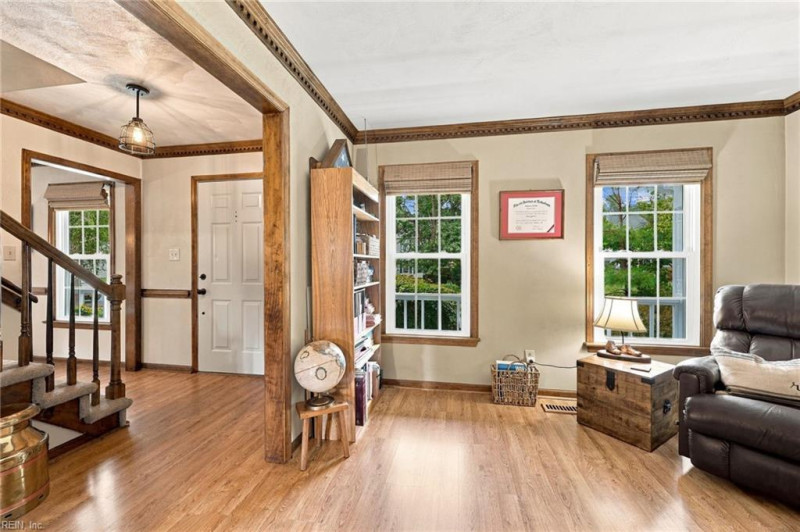 Photo 5 of 47 residential for sale in Chesapeake virginia