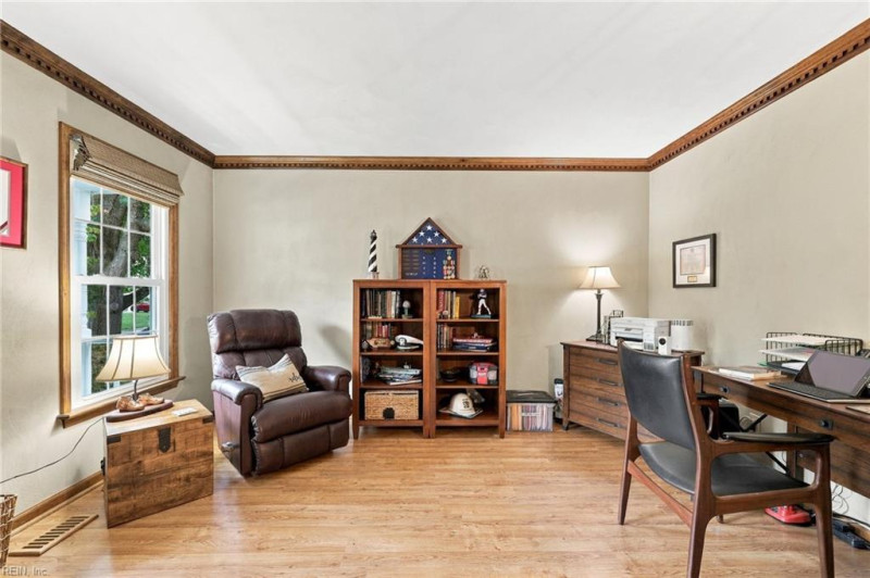 Photo 6 of 47 residential for sale in Chesapeake virginia