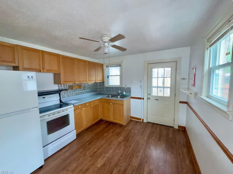 Photo 5 of 13 residential for sale in Portsmouth virginia Photo 5 of 13 residential for sale in Portsmouth virginia