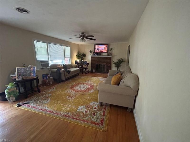 Photo 3 of 3 residential for sale in Portsmouth virginia