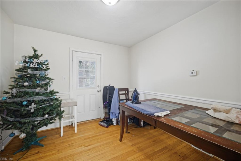 Photo 9 of 21 residential for sale in Portsmouth virginia