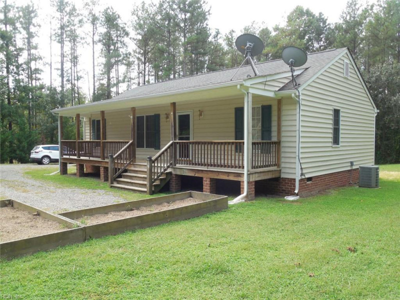 Photo 2 of 16 residential for sale in King William County virginia