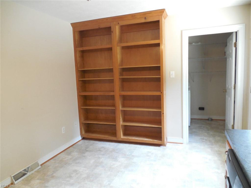 Photo 7 of 16 residential for sale in King William County virginia