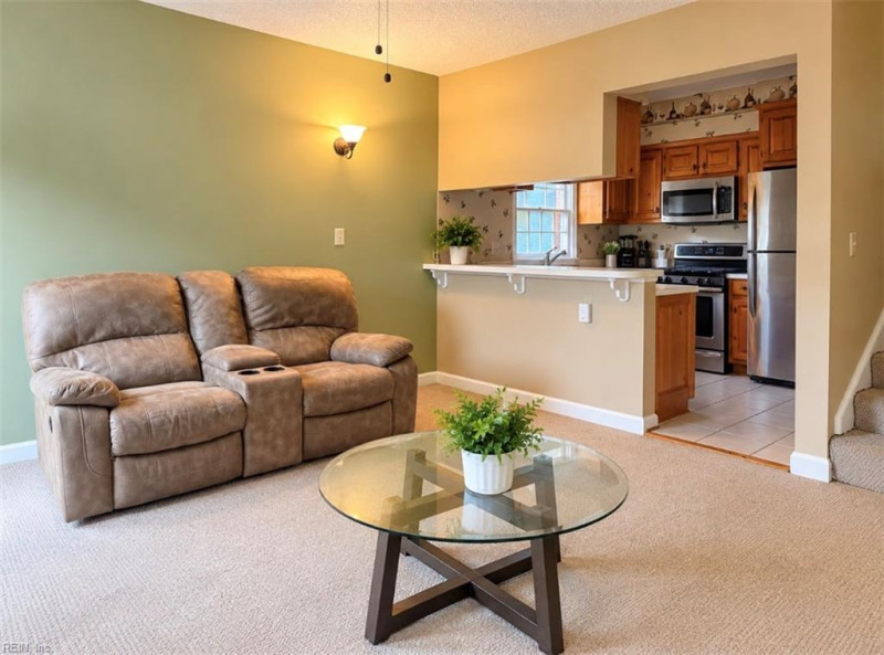 Photo 4 of 9 residential for sale in Newport News virginia Photo 4 of 9 residential for sale in Newport News virginia