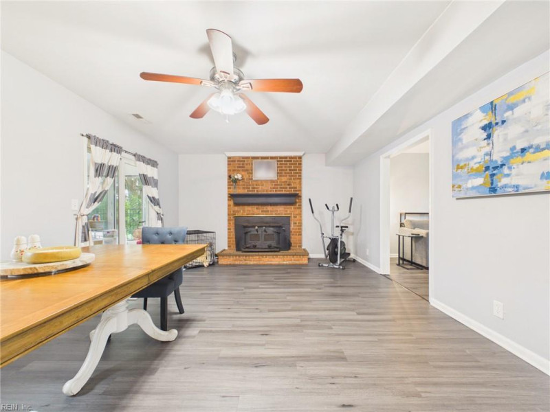 Photo 14 of 50 residential for sale in Virginia Beach virginia