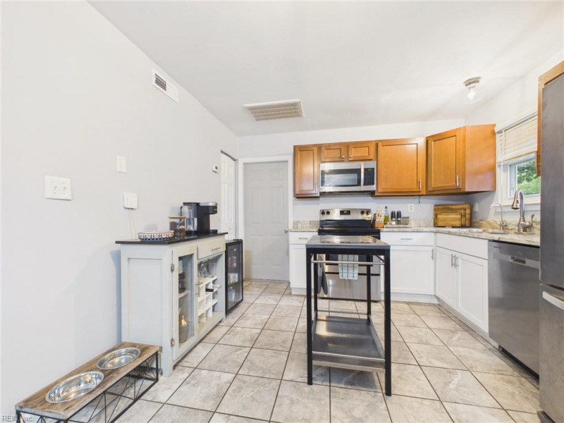 Photo 18 of 50 residential for sale in Virginia Beach virginia