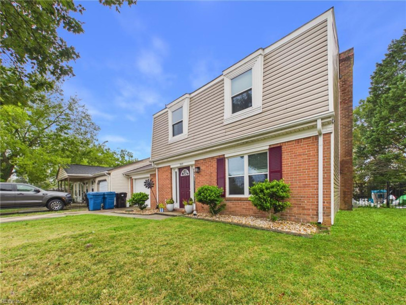 Photo 4 of 50 residential for sale in Virginia Beach virginia