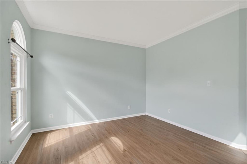 Photo 11 of 42 residential for sale in Chesapeake virginia