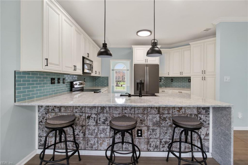 Photo 3 of 42 residential for sale in Chesapeake virginia