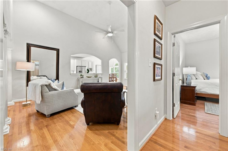 Photo 20 of 39 residential for sale in Chesapeake virginia