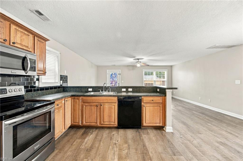 Photo 10 of 37 residential for sale in Chesapeake virginia Photo 10 of 37 residential for sale in Chesapeake virginia