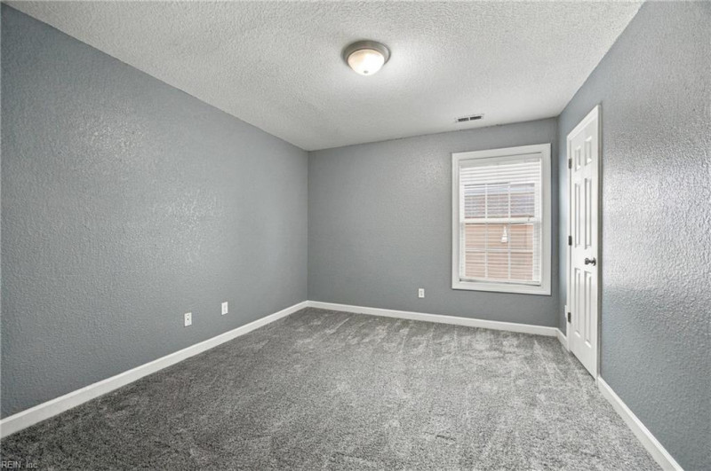 Photo 17 of 37 residential for sale in Chesapeake virginia Photo 17 of 37 residential for sale in Chesapeake virginia