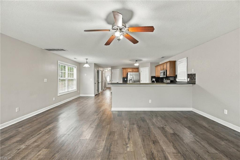 Photo 3 of 37 residential for sale in Chesapeake virginia Photo 3 of 37 residential for sale in Chesapeake virginia