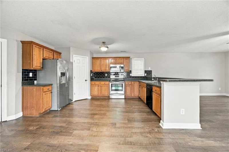 Photo 9 of 37 residential for sale in Chesapeake virginia Photo 9 of 37 residential for sale in Chesapeake virginia