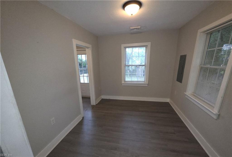 Photo 4 of 13 residential for sale in Norfolk virginia Photo 4 of 13 residential for sale in Norfolk virginia