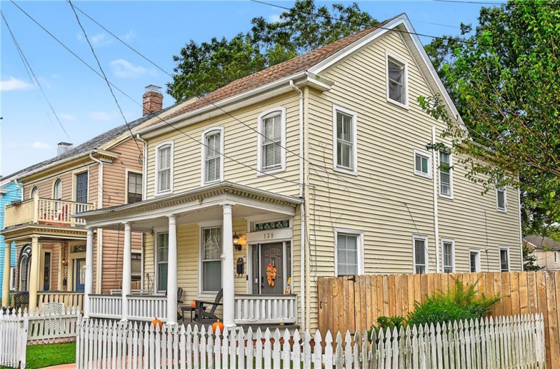 Photo 1 of 46 residential for sale in Portsmouth virginia
