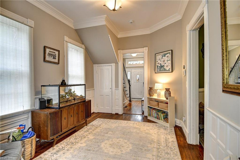 Photo 18 of 46 residential for sale in Portsmouth virginia
