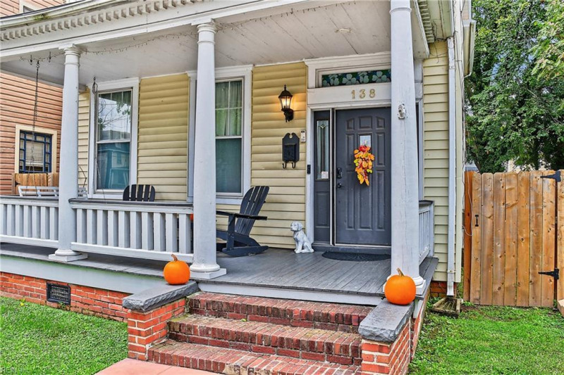 Photo 2 of 46 residential for sale in Portsmouth virginia