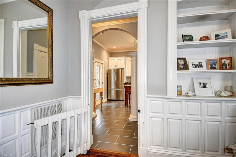 Photo 20 of 46 residential for sale in Portsmouth virginia