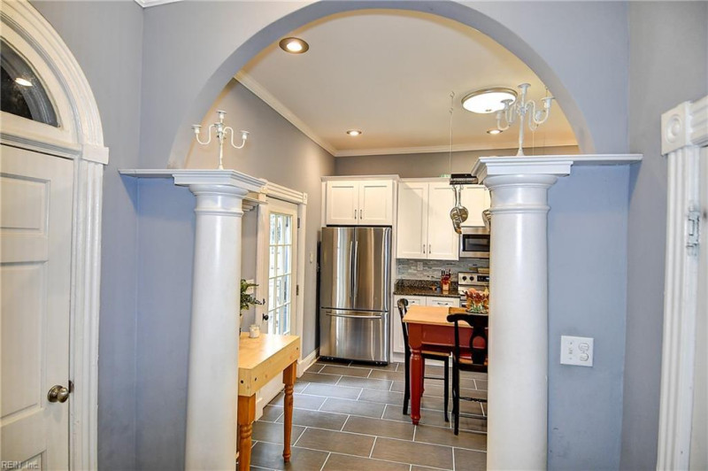 Photo 21 of 46 residential for sale in Portsmouth virginia